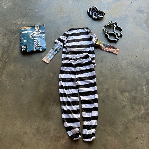 Spooktacular Creations Kids Prisoner Black & White Striped Costume | Size Large - Picture 7 of 16